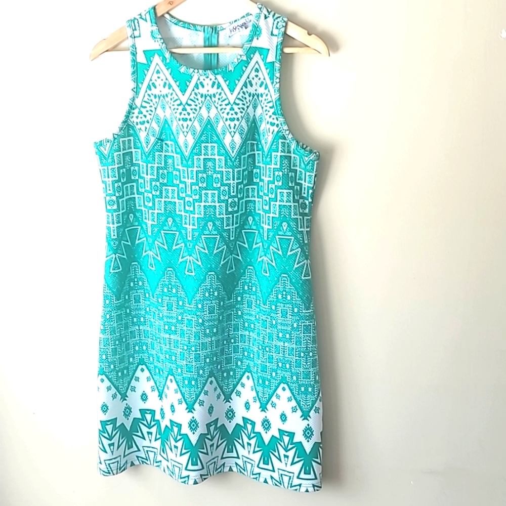 Short Sleeve Art to Wear Aztec Scoop Neck  Dress SZ M